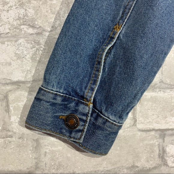 WAX JEAN. DENIM JACKET. FLORAL EMBROIDERY. 100% COTTON. MEDIUM WASH. SZ MEDIUM - Picture 7 of 11